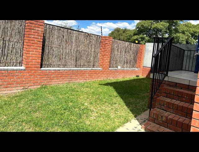 3 BEDROOM DUPLEX FOR SALE IN FERNDALE